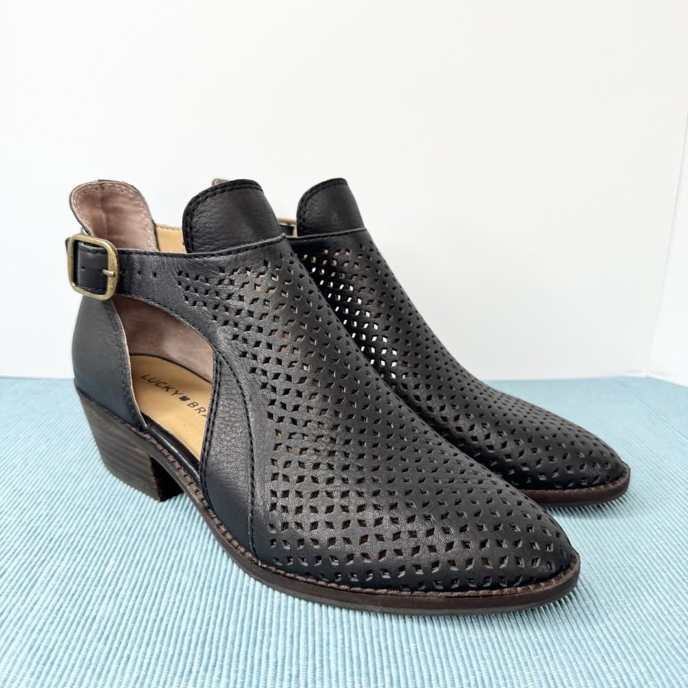 Lucky Brand Fillian Black Leather Perforated Ankle Boots Strappy Boho Size 7.5 - Picture 2 of 8